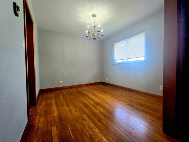 Building Photo - 101 Madora Dr
