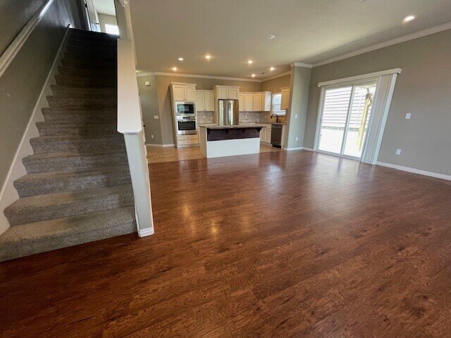 Building Photo - 537 N Keats Dr