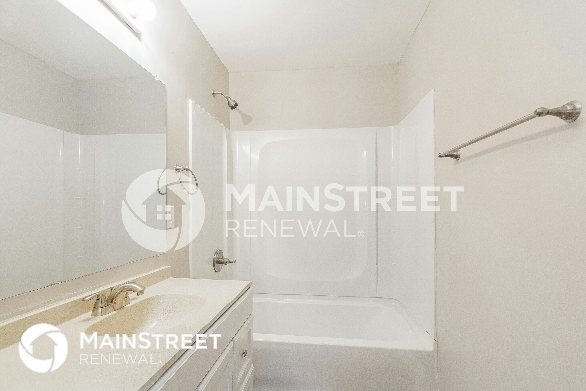 Building Photo - 4545 Kinlock Dr