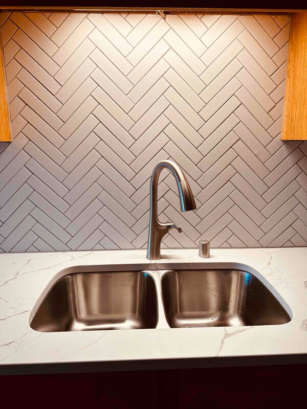 Building Photo - 3195 W Mangold Ave