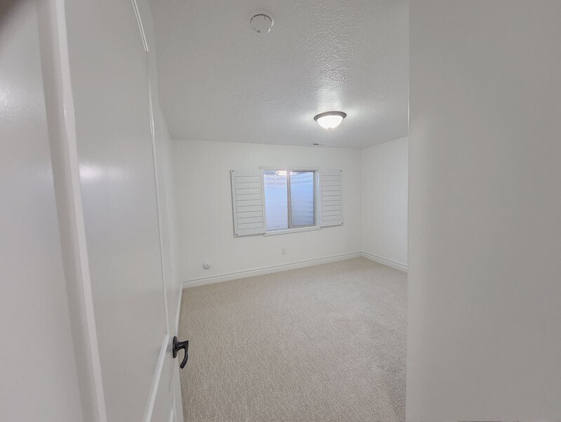 Building Photo - 1199 S 1510 E