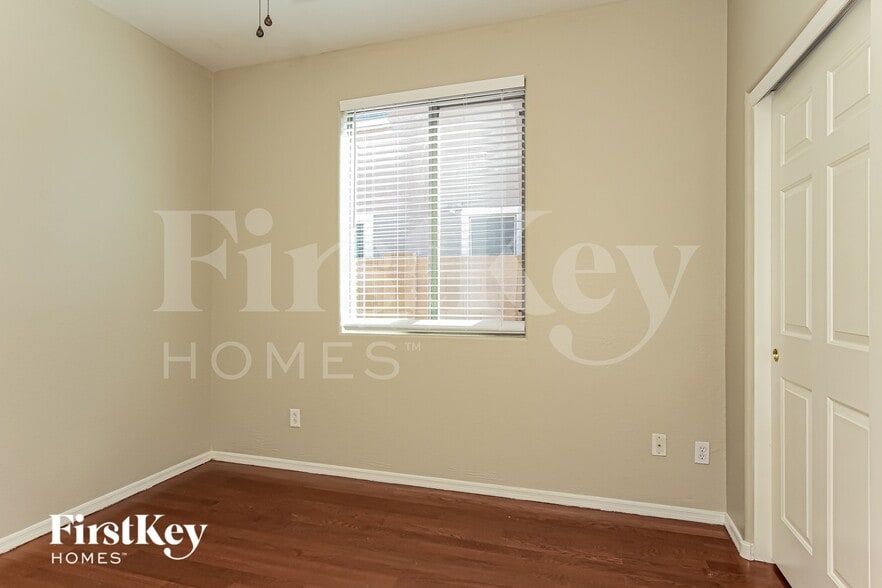 Building Photo - 14135 W Riviera Dr