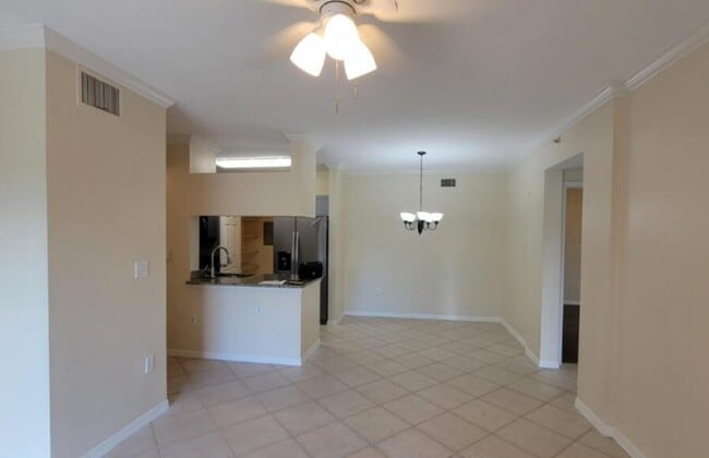 Building Photo - 6533 Emerald Dunes Dr