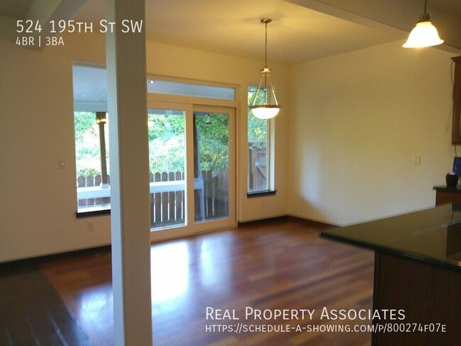 Building Photo - 524 195th St SW