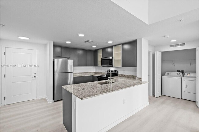 Building Photo - 5579 Millennia Park Dr