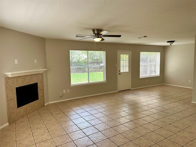 Building Photo - 3607 Liles Ln