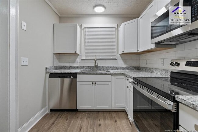 Building Photo - 207 S Windsor Dr