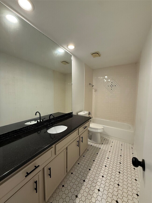 Building Photo - 3206 Cascade Creek Dr
