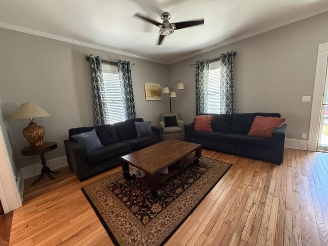 Building Photo - 845 Illinois St