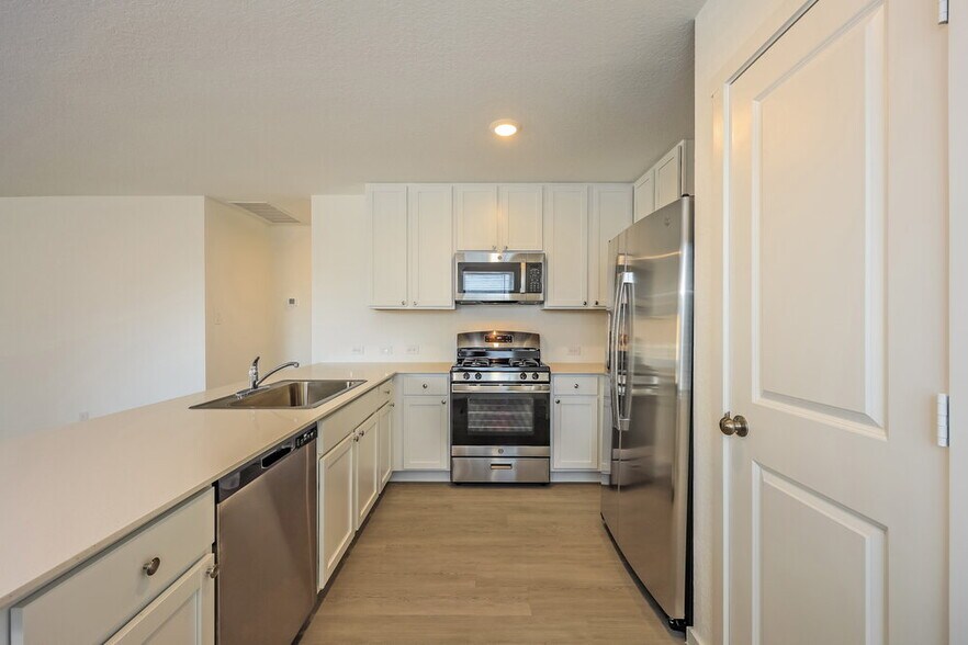 Building Photo - 425 Payton Pl