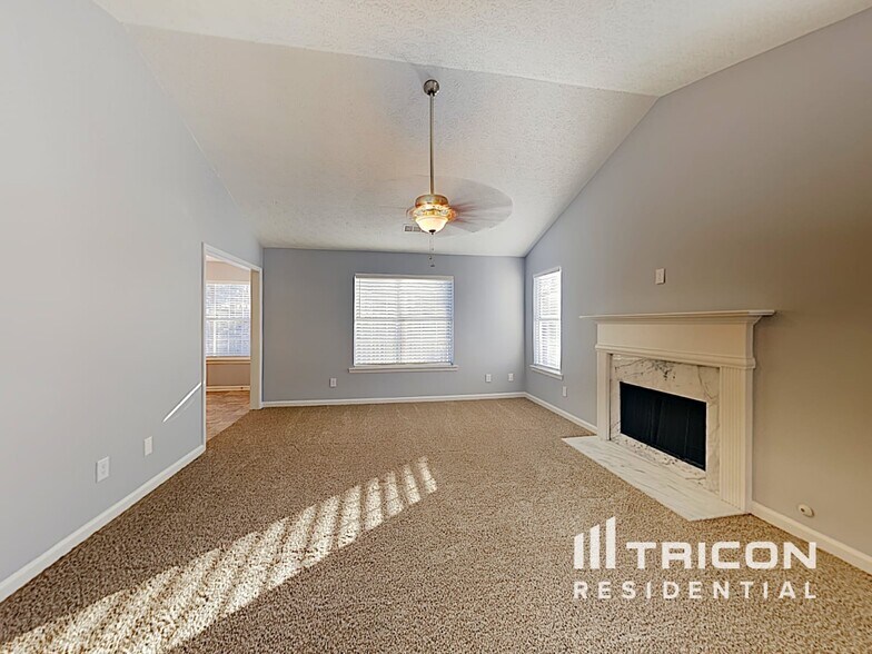 Building Photo - 2827 Appaloosa Run