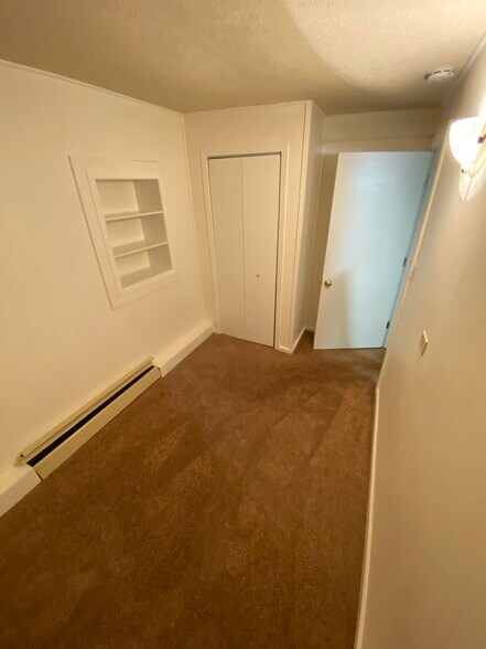 Building Photo - 7932 Violet Dr