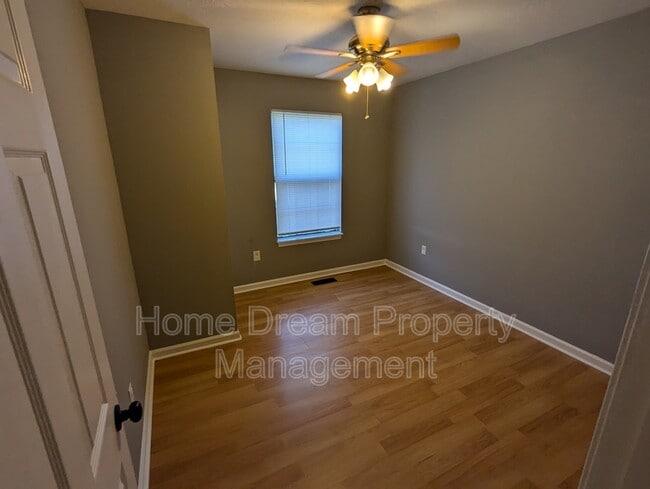 Building Photo - 11605 Rutherford Dr
