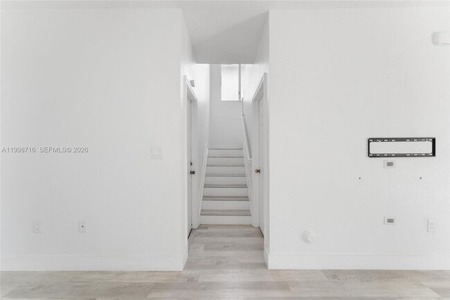 Building Photo - 379 NE 31st Ave