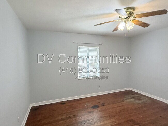 Building Photo - 4935 Emerson Ave S