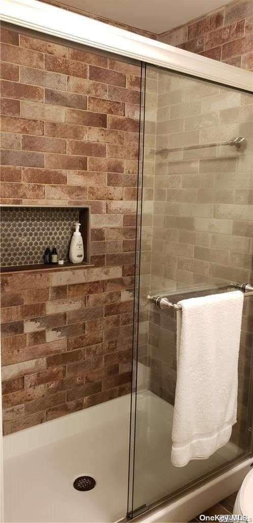 Building Photo - 28 Carley Ave