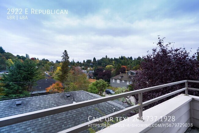 Building Photo - 2922 E Republican-
