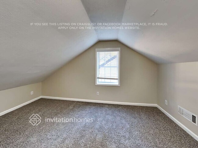 Building Photo - 65 Windsong Dr