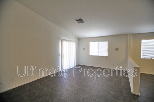 Building Photo - 21883 W Cocopah St