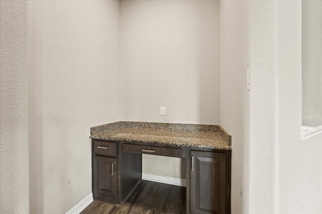 Building Photo - 3813 Gennaker Dr