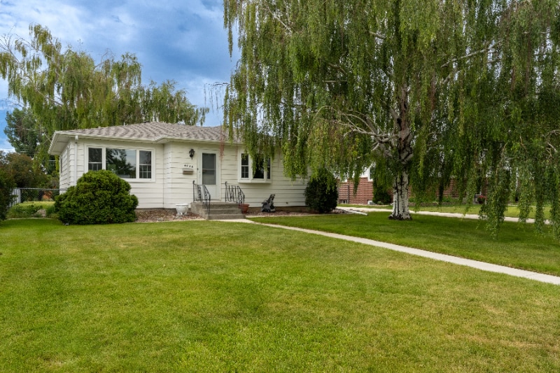 Primary Photo - 4038 4th Ave N