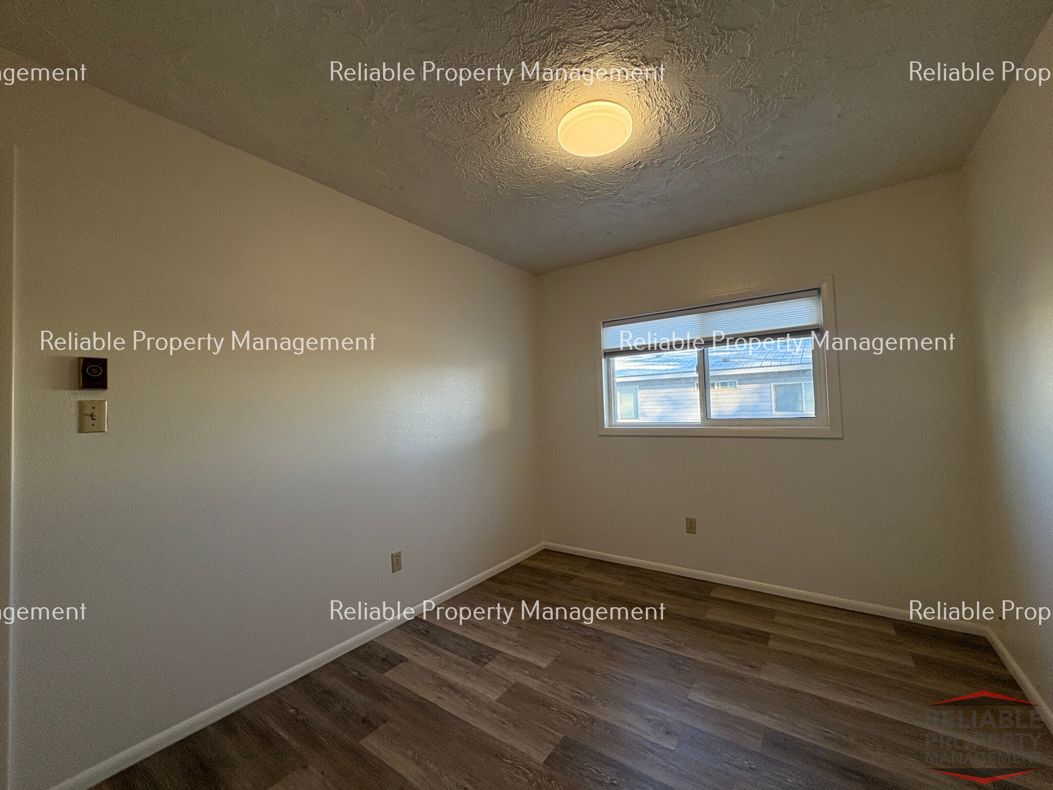 Building Photo - 1296 Blaine Ave