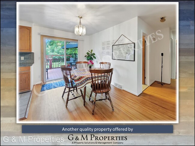 Building Photo - 3 br, 2 bath House - 1087 Westside Dr.