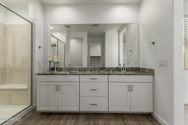 Building Photo - 3100 N 199th Dr