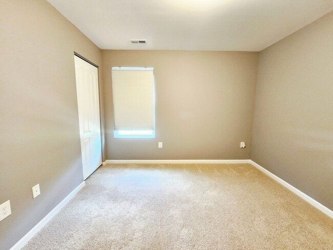 Building Photo - Well Maintained Home  Built in 2019