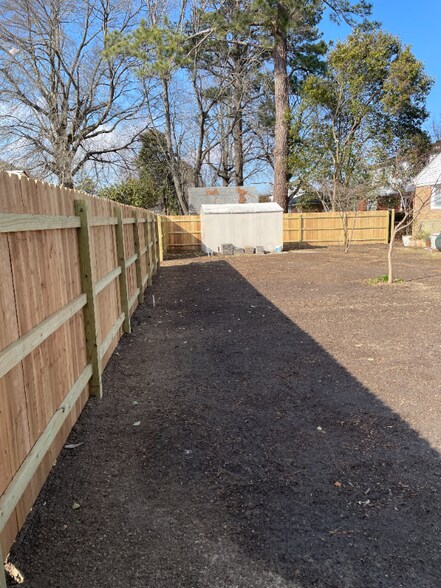 Building Photo - 1205 Pascal Pl