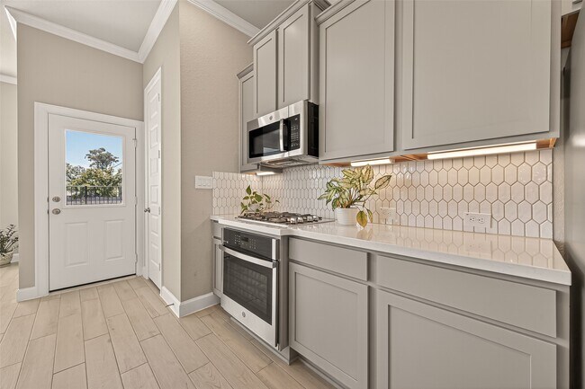 Building Photo - 3223 Cedar Dawn Ln