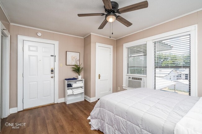 Building Photo - 642 Beech St