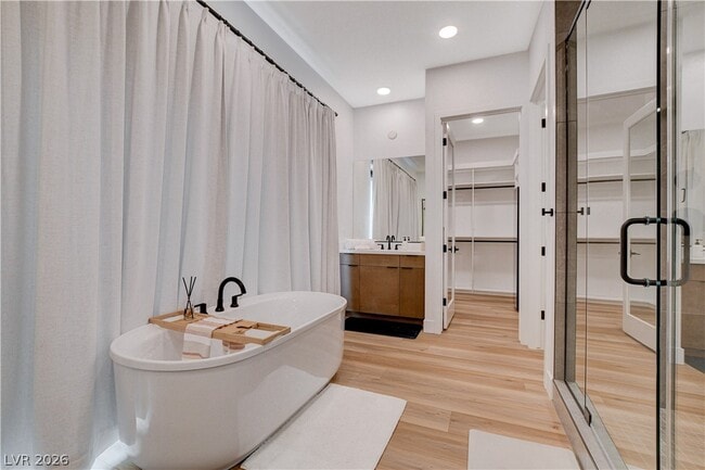 Building Photo - 779 Willits St