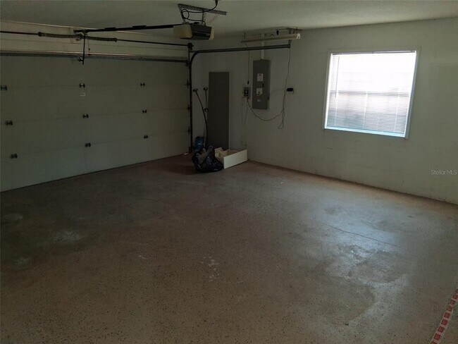 Building Photo - 5001 NW 31 St