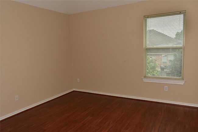 Building Photo - 26307 Meadow Dawn Ln