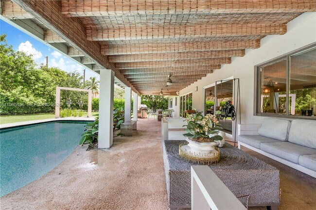 Building Photo - 7401 SW 117th St