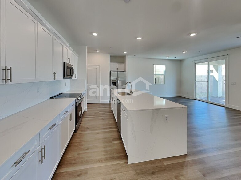 Building Photo - 5820 Fly Fisher St