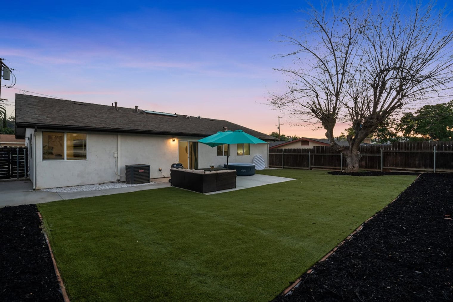 Building Photo - 1676 Raynell Way