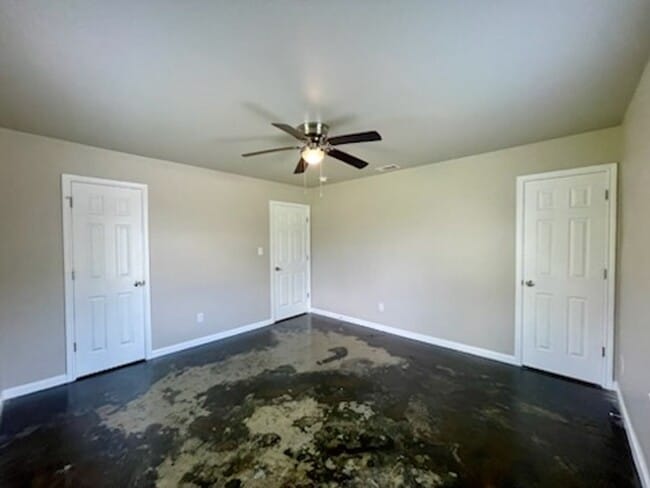 Building Photo - 3001 9th St