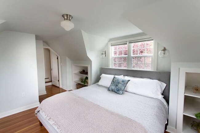 Building Photo - Custom 1 bedroom apartment in downtown Eug...