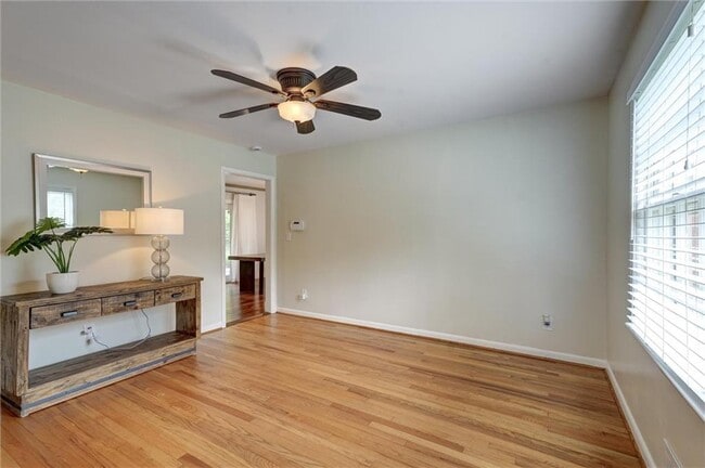 Building Photo - 2955 Delcourt Dr