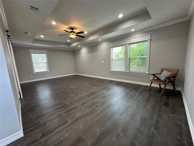Building Photo - 1405 Walton St