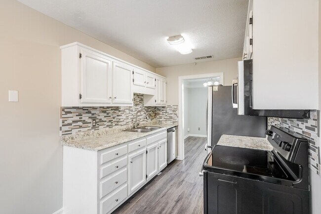 Building Photo - 809 Clearspring Ct