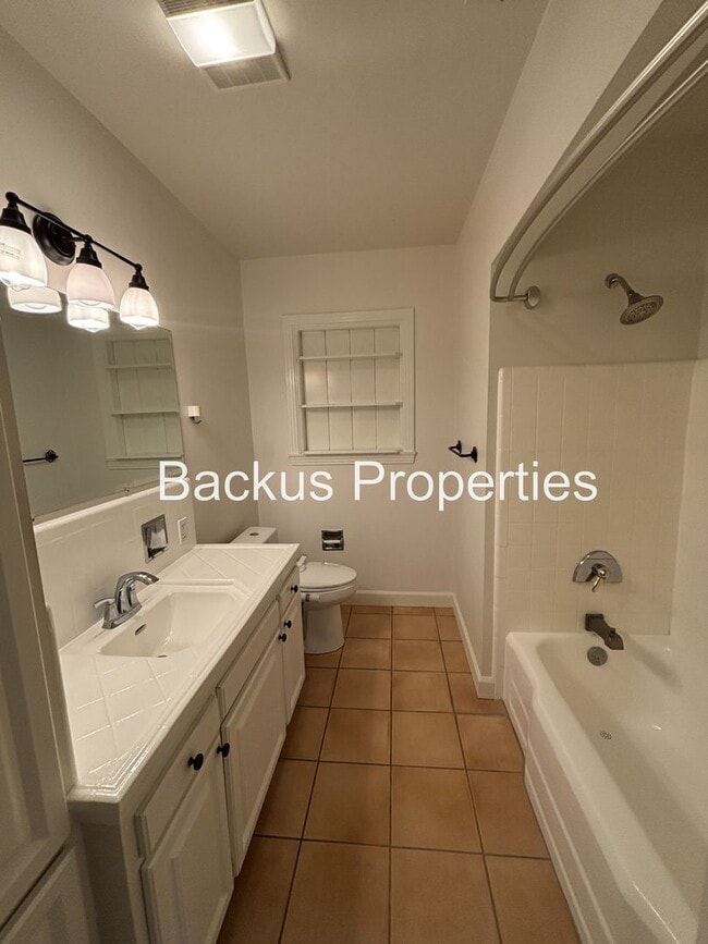 Building Photo - Wonderful Home in South Salinas