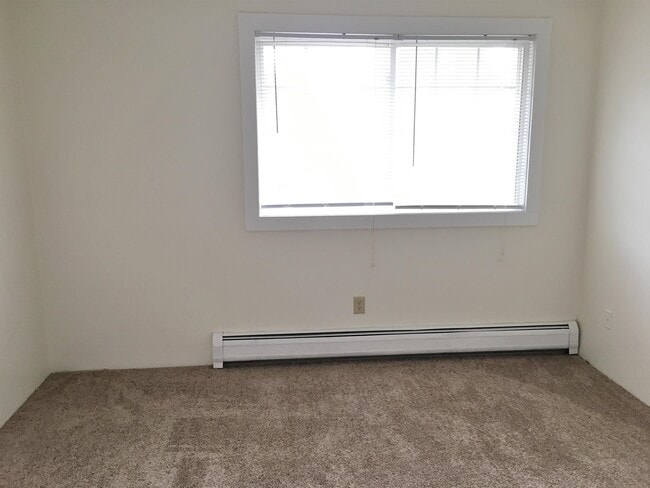 Building Photo - 3861 Brown Ave