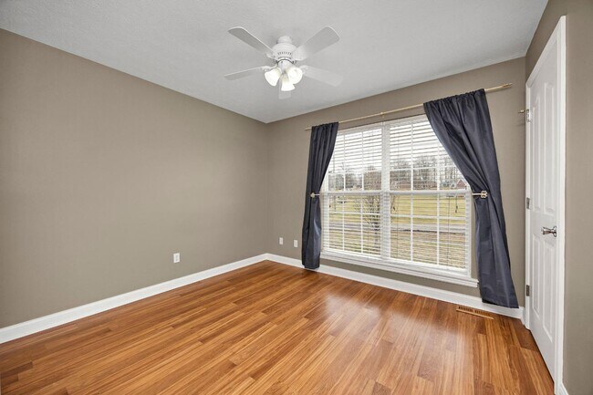 Building Photo - 73 Rosenberger Ln