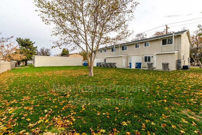 Building Photo - 223 N Liberty St