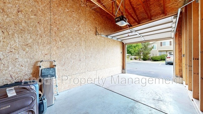 Building Photo - 6703 Antigua Dr