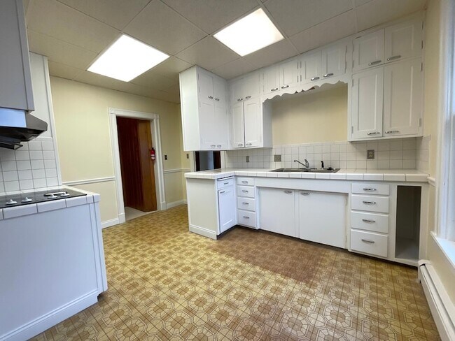 Building Photo - 2193 1st St