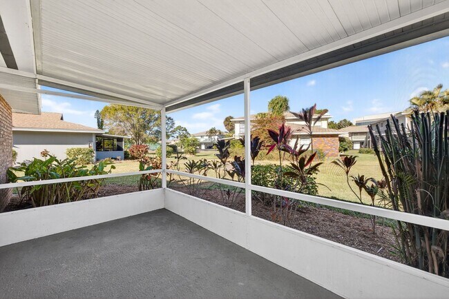 Building Photo - Cozy unfurnished, 2 Bedroom, 1 Bathroom, Condo